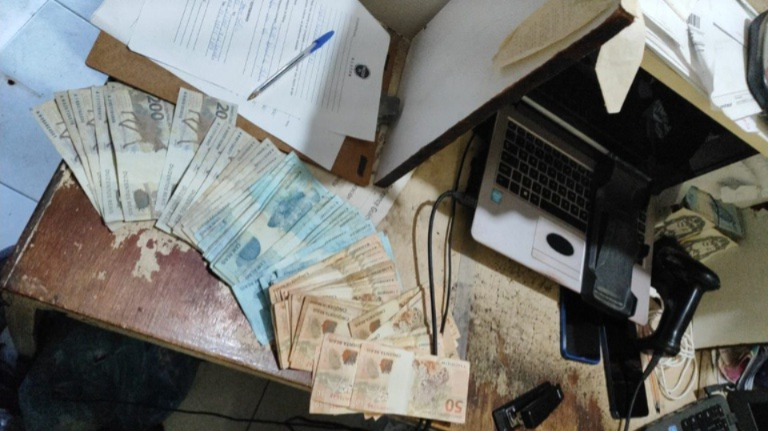 Operação cumpre 68 mandados e bloqueia mais de R$ 18 milhões contra grupo criminoso no PI e CE